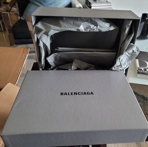 Balenciaga shoe box